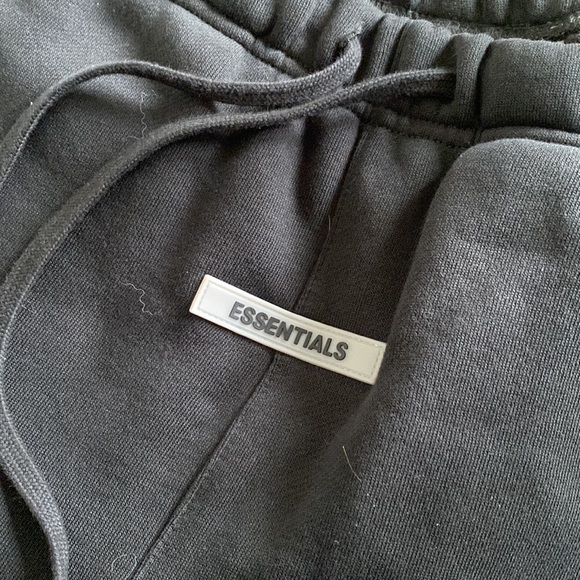 ESSENTIALS Black Fleece Lounge Pants - Picture 4 of 5